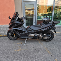 Kymco ak550