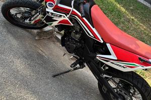 Moto mondial 125 SMX