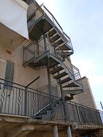 Scala in ferro zincato