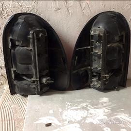 Fari posteriori per Chrisler Voyager anno 2001