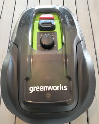 Robot tosaerba Greenworks