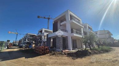 PORZIONE DI BIFAMILIARE A ROMA