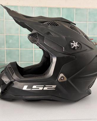 Casco cross LS2