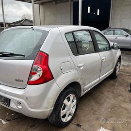 Dacia Sandero 2008 1.4 Benzina K7J A7 PER RICAMBI