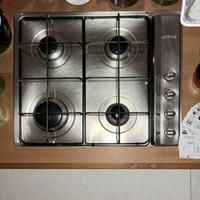 PIANO COTTURA SMEG 4 FUOCHI ACCIAIO COME NUOVO! 🙂