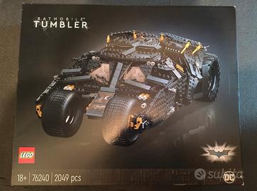 LEGO Batman 76240 - Tumbler e 76238 - Cappuccio