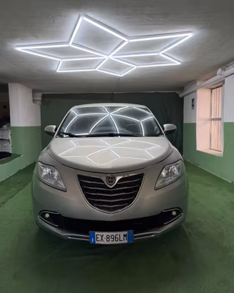 Lancia y 1.2 GPL di serie nuovissima