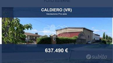 Immobile in asta di 225 m² con più di 5 locali a C