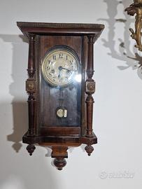 orologio a pendolo antico