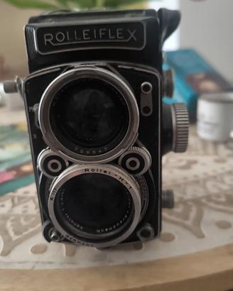 MACCHINA FOTOGRAFICA ROLLEFLEX