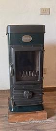 Stufa a legna Nordica - JUNIOR verde