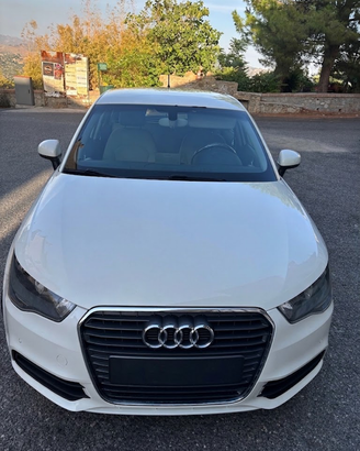 Audi A1 Sportback 1.6 TDI 105 CV (77 kW) – 2012 –