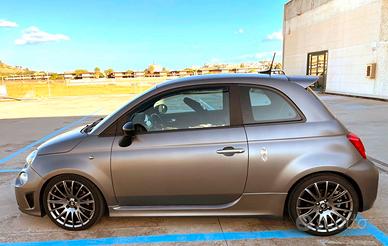 Abarth 595  70mo Anniv. 121 Kw