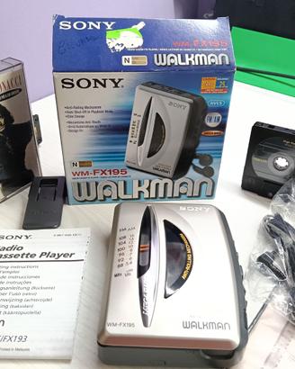 Walkman Cassette radio AM/FM Sony funzionante
