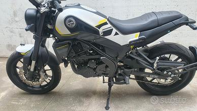 Benelli Leoncino 250