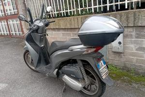 motorino honda SH 150 usato