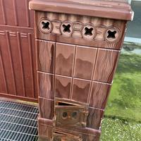 Stufa a legna in ceramica vintage funzionante