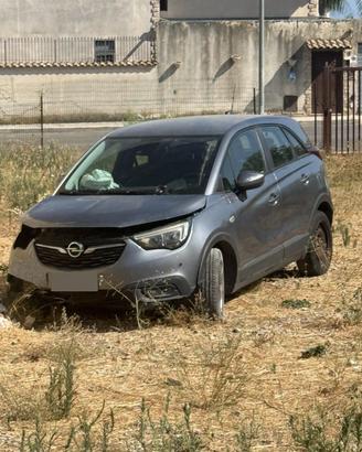 Opel Crossland x 1.6 diesel 2018 incidentata
