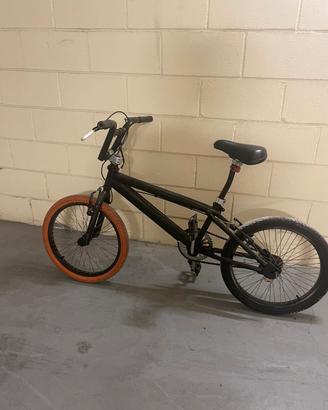 bici ragazzo BMX  da strada
