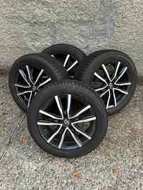 Cerchi e pneumatici Toyota r16”