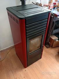 STUFA PELLET MCZ MAGGIE 10KW CANALIZZATa + TUBI 8m