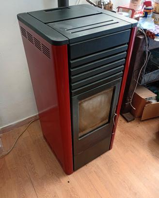 STUFA PELLET MCZ MAGGIE 10KW CANALIZZATa + TUBI 8m