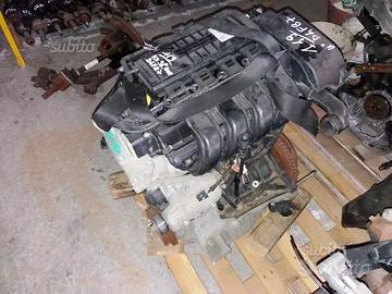 Renault Clio 1.2 B 16v 04 MOTORE