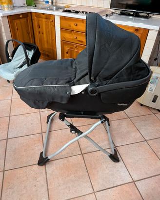 Trio Peg Perego  + base isofix + stand ovetto 