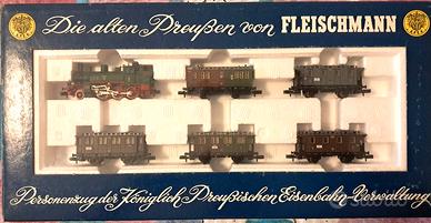 LOCOMOTIVA + 5 CARROZZE FLEISCHMANN SCALA N 7882