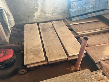 Gradini per scala in marmo