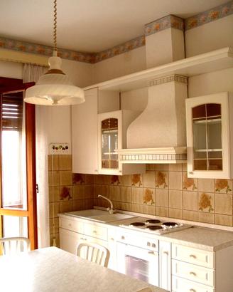 Cucina classica di qualità smontata e imballata