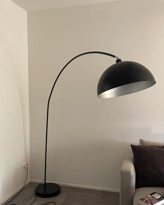 Lampada da terra nera