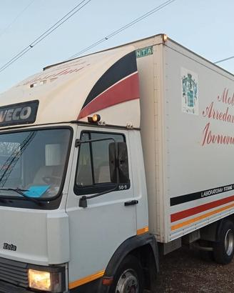 Iveco 50.9 Zeta libero di licenza patente C