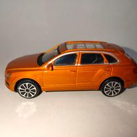 Bentley Bentayga 1/43 Burago Bburago 
