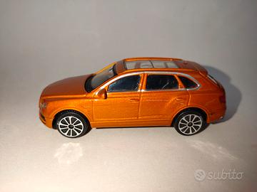 Bentley Bentayga 1/43 Burago Bburago 