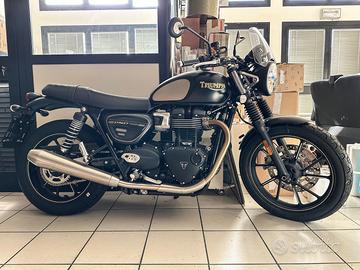 Triumph Street Twin GOLD LINE NUOVA