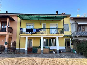 CASA SEMINDIPENDENTE A REFRANCORE