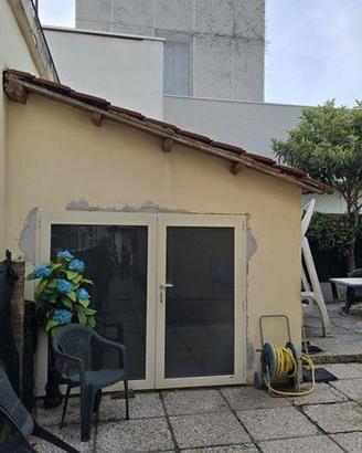Immobile in asta di 200 m² con più di 5 locali e b