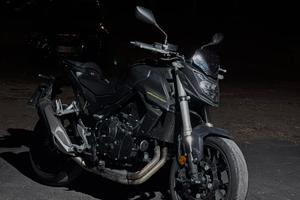 Honda Hornet CB750, come nuova!
