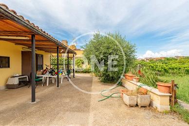 Casa indipendente di 110 m² con 3 locali a Roma