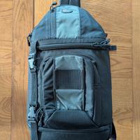 Zaino compatto Lowepro Slingshot 202