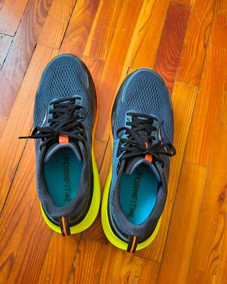 Saucony Guide 18 – Uomo – NUOVE  
Taglia 44.5 EU