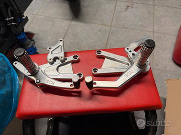 Pedane SCM RSV4