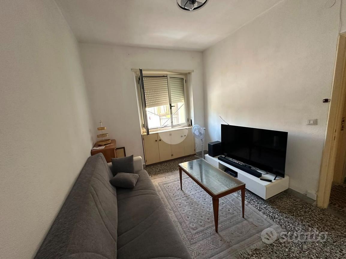 Apartment in Cagliari, Is Mirrionis - Vista 4