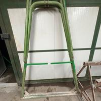 Cavalletto montacarico