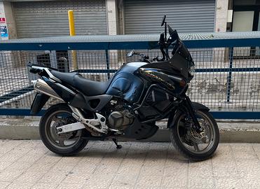 Honda Varadero 1000 ASI