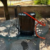 Pompa irroratrice a spalla in rame