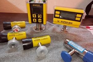 Super Bee Hot Cathode Hornet vacuum vacuometro

