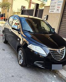Lancia ypslon