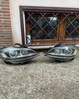 Fari anteriori Lancia Delta 2008-2011